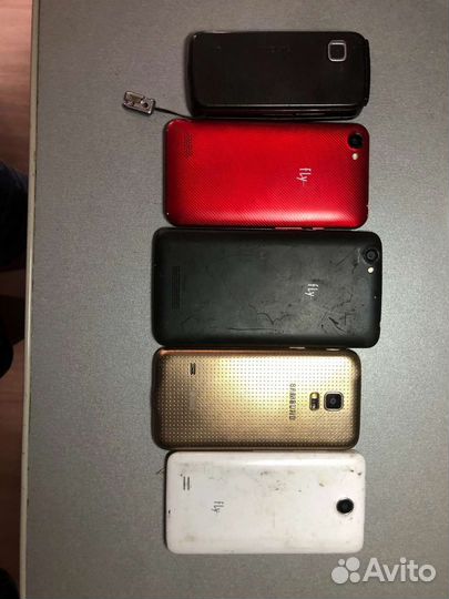 Мобильные телефоны