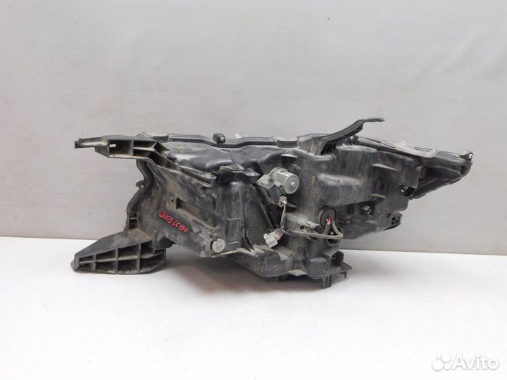 Фара правая Toyota Land Cruiser Prado