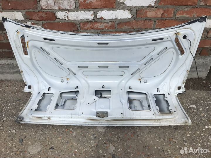 Крышка багажника Opel Omega A