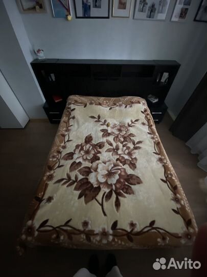 Кровать двуспальная 140х200 с матрасом бу