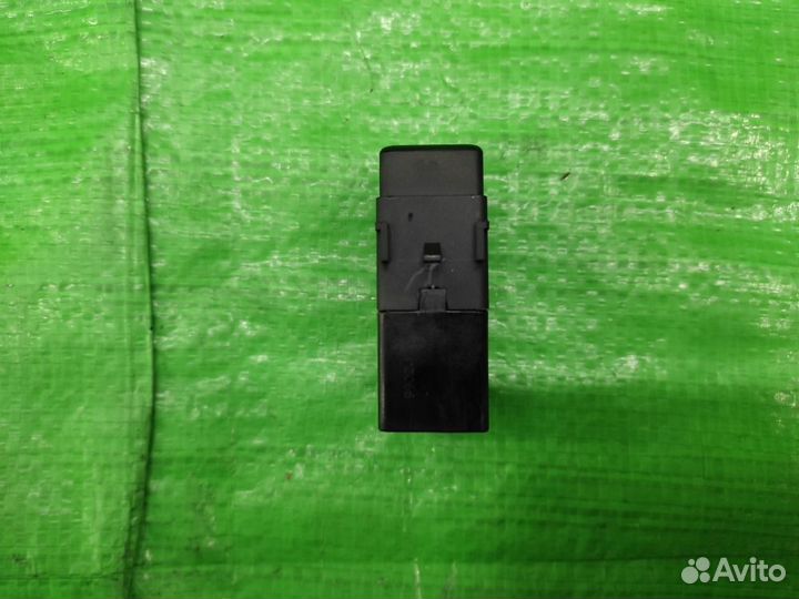 Кнопка освещения панели приборов Renault Koleos