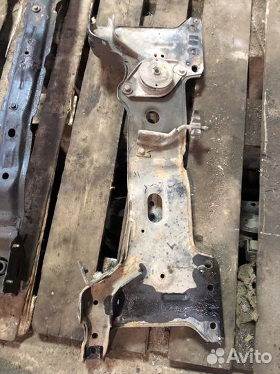 Подрамник Fiat Albea