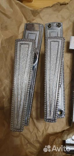 Замок дверной с ручками