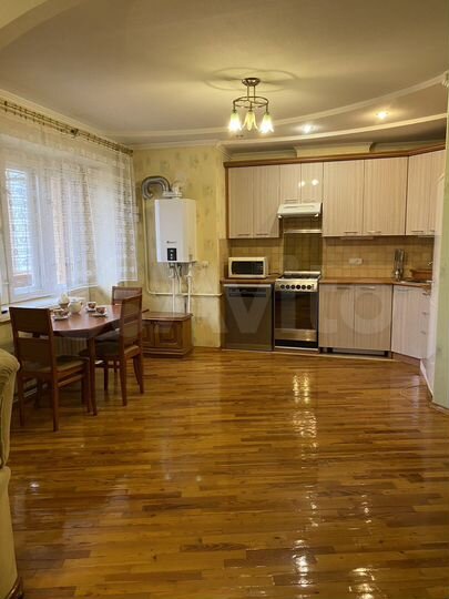 2-к. квартира, 60 м², 5/10 эт.