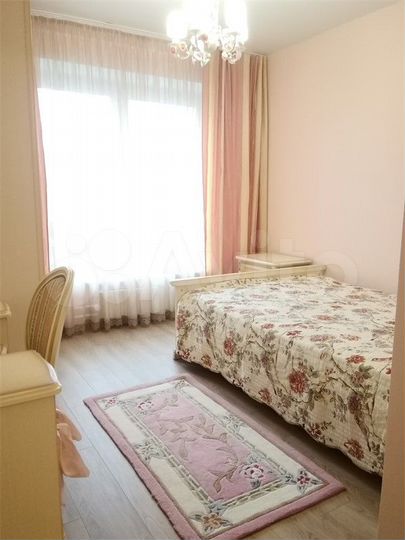 2-к. квартира, 40 м², 13/25 эт.