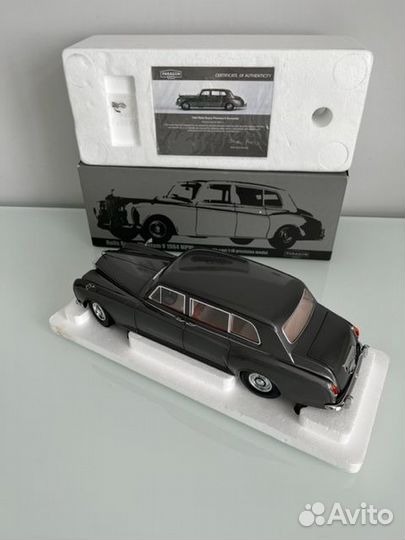 1:18 Rolls-royce Phantom V1964 Paragon