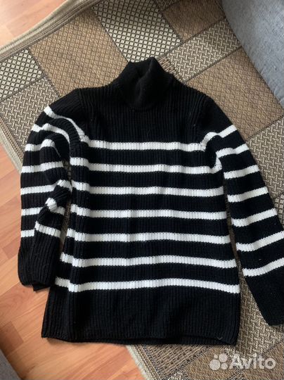 Свитер женский