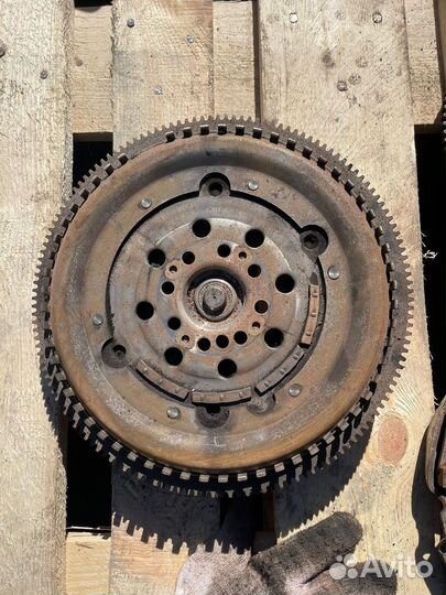 Двухмассовый маховик спринтер 2.2 сцепление