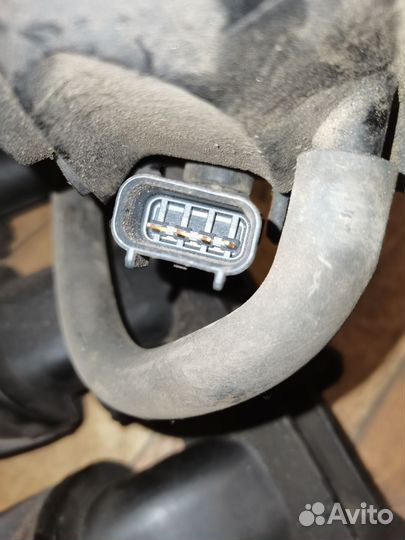 Впускной коллектор Ford Focus 2