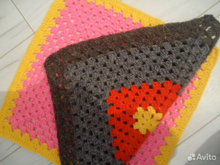 Вязаная сидушка для стула