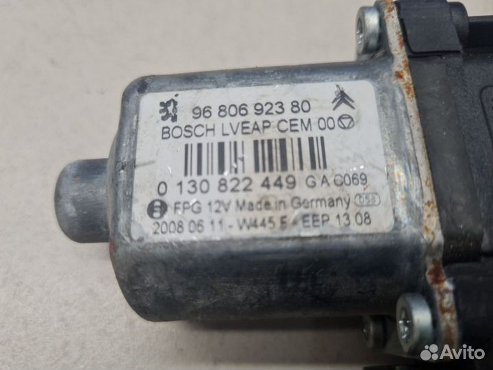 Моторчик стеклоподъёмника задний левый Peugeot 308 2007-2015