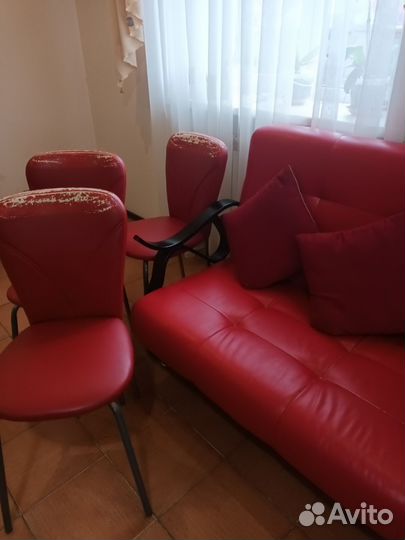 Диван и 6 стульев