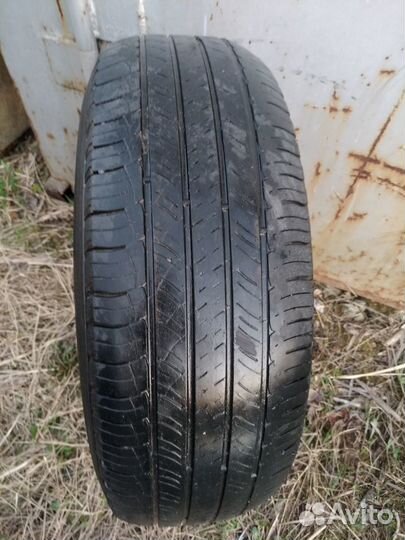 Michelin Latitude Tour HP 215/75 R16