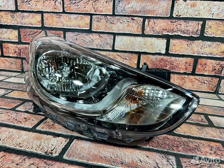 Фара правая передняя Hyundai Solaris дорестайлинг