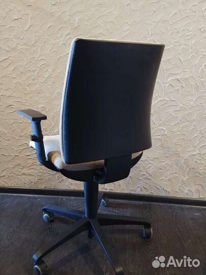 Компьютерное кресло