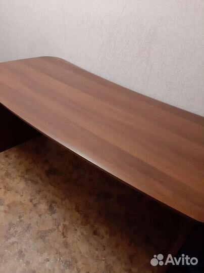 Стол с тумбой, натуральное дерево