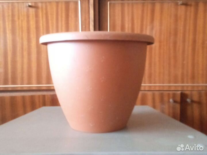 Кашпо горшок для цветов