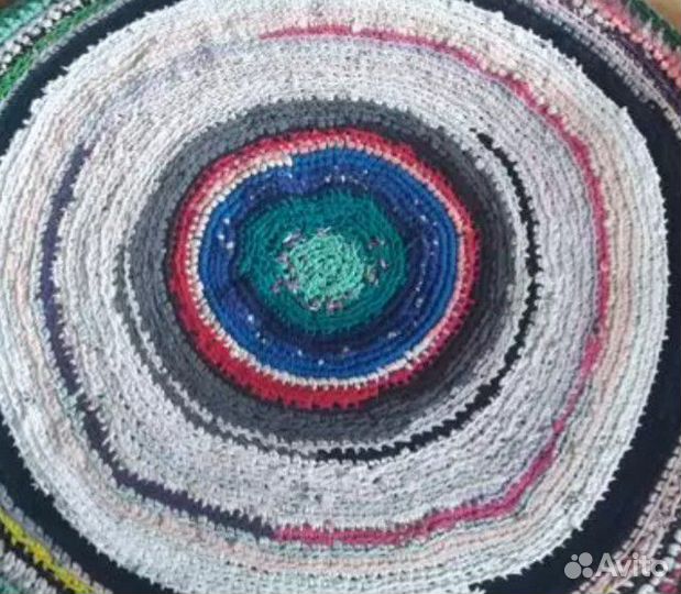 Ковер большой новый 1м25см