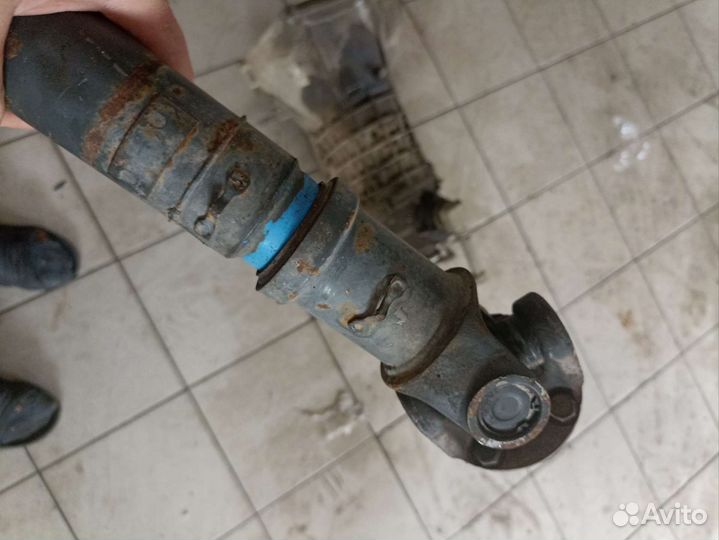 Карданный вал передний на Ниву