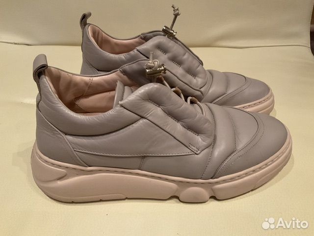 Кроссовки женские AGL 39 р