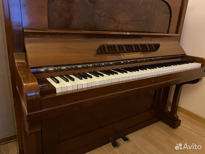 Пианино антиквариат