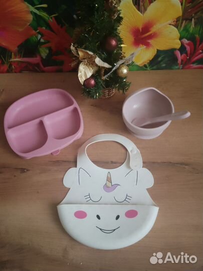 Посуда детская силиконовая плюс нагрудник