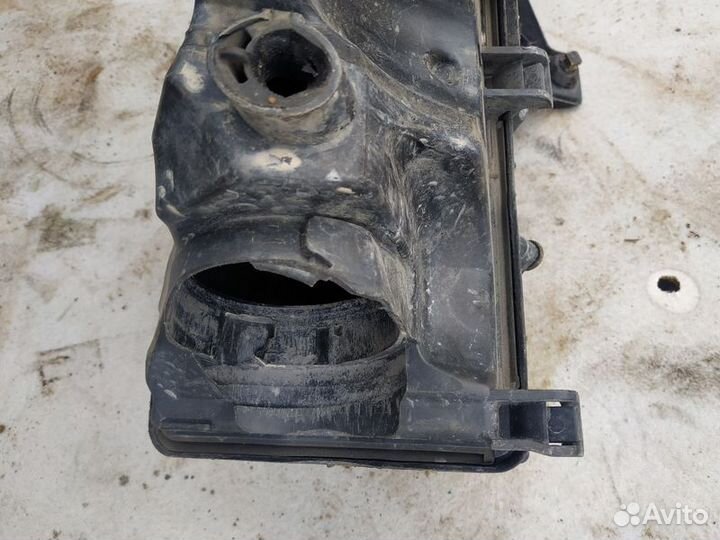 Корпус воздушного фильтра Peugeot 408