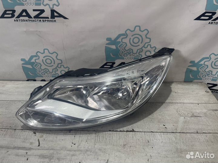 Фара левая Ford Focus 3