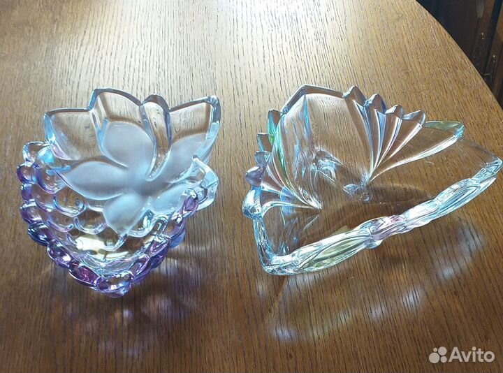 Конфетницы стекло, хрустальные рюмки, штоф