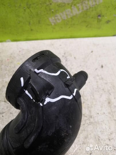 Патрубок воздушного фильтра Мерседес Бенз 210 Е