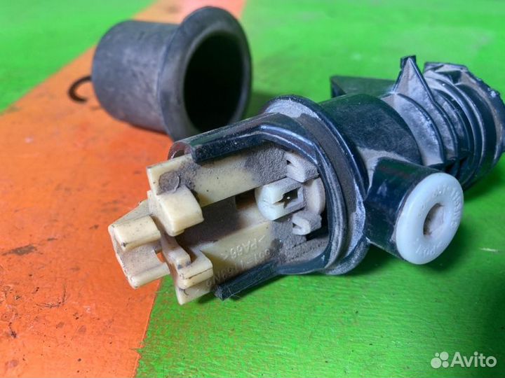 Корректор фар механический Renault Logan K7JA710