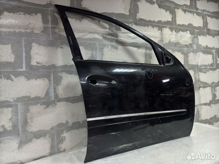 Дверь передняя правая Mercedes-Benz M-Class W164