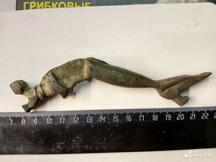 Старинная бронзовая открывашка