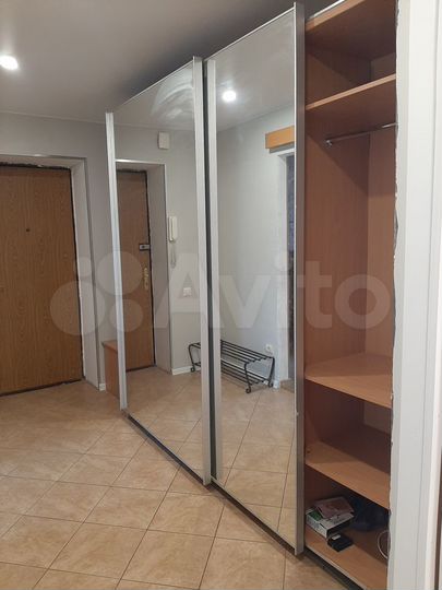 2-к. квартира, 57 м², 6/6 эт.