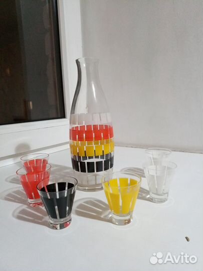 Комплект с рюмками