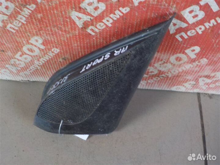 Уголок двери внутренний передний правый Mitsubishi