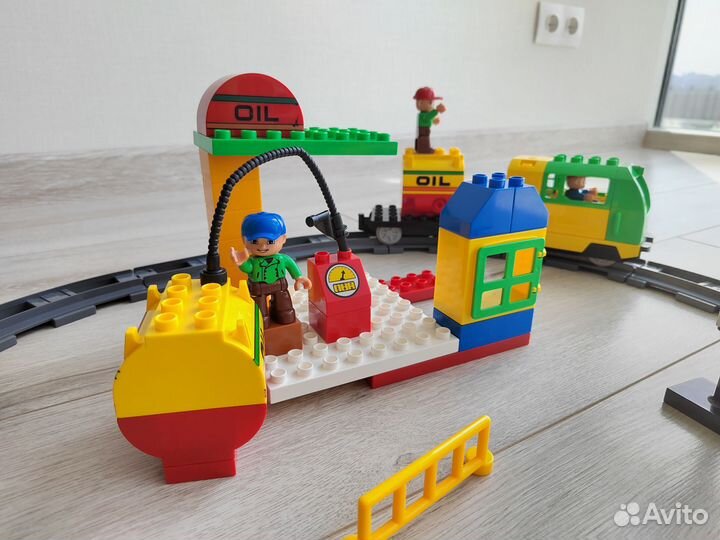 Железная дорога с конструктором