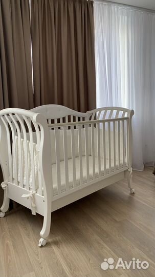Детская кроватка