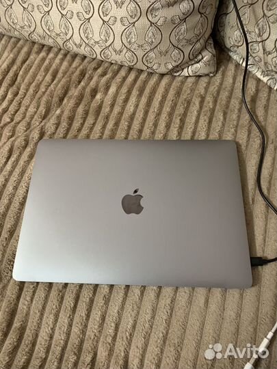 Macbook pro 13 2018 touch bar