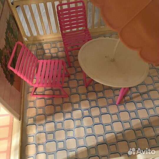 Дом для Барби с лифтом 1993 год винтаж