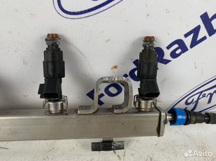 Рампа топливная Mazda 5 CR 2.0 2004-2011