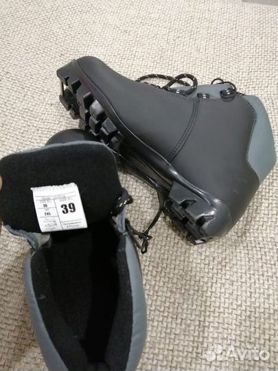 Продажа лыжных ботинок