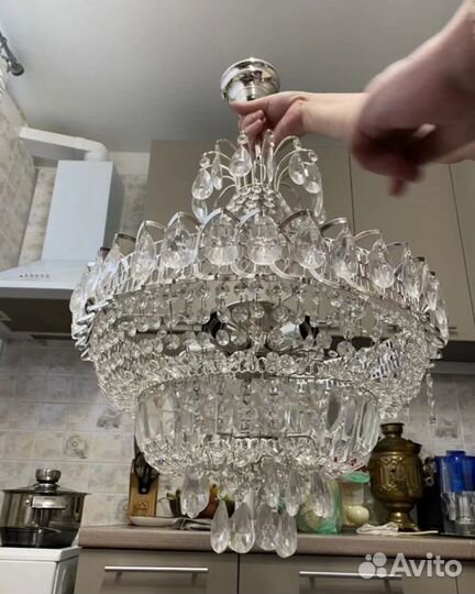 Люстра хрустальная большая гусь хрустальный
