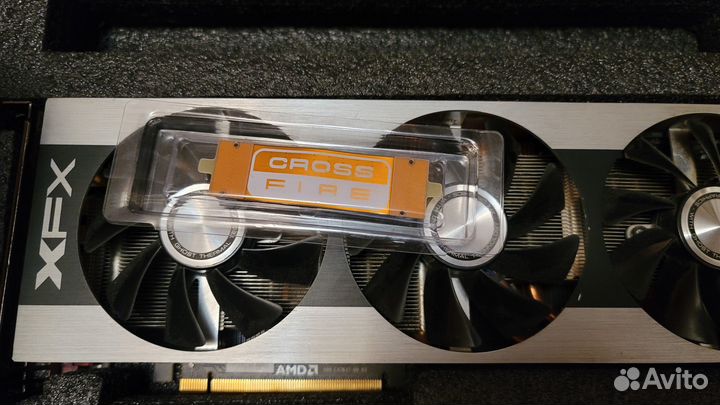 Radeon XFX HD 7990 / R7990