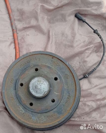 Тормозные барабаны на Рено Дастер 1