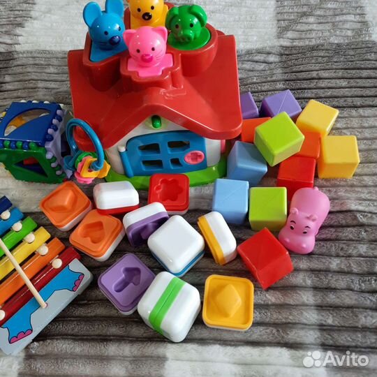 Развивающие игрушки