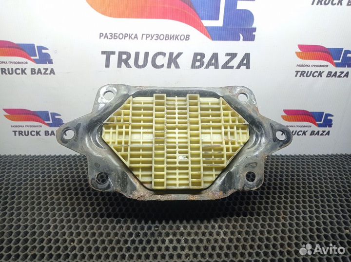 Подушка двигателя задняя