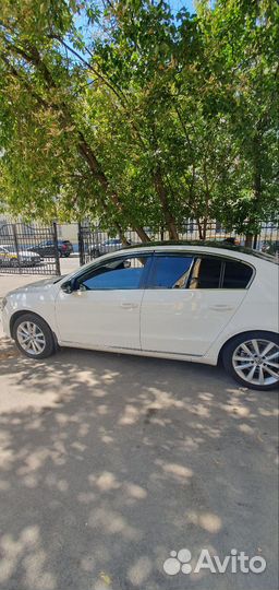 Volkswagen Passat, 2011