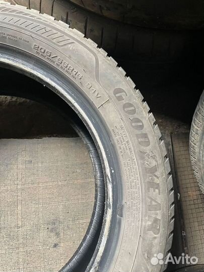 Goodyear Vector 4Seasons Gen-3 205/55 R16