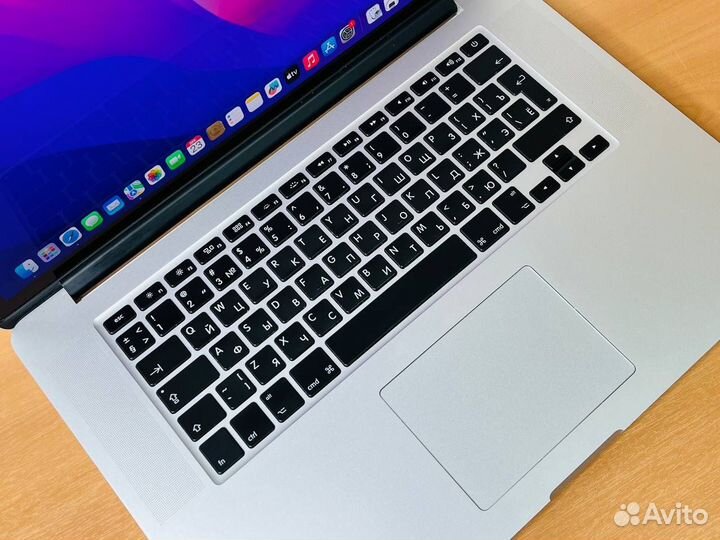 MacBook Pro 15 2015 (i7, 16 gb, 512 gb)